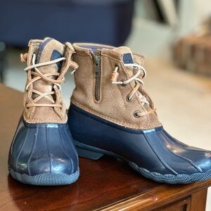 Women’s Sperry Navy and Tan Boots